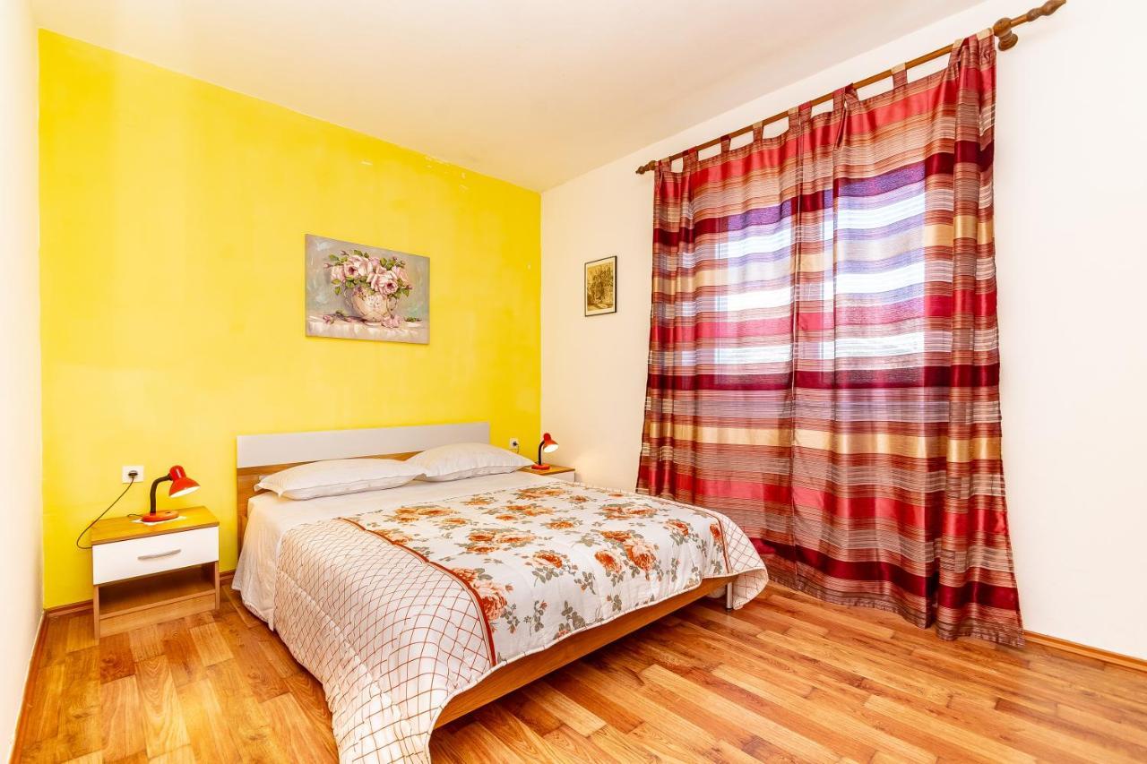 Apartments Peco コルチュラ エクステリア 写真
